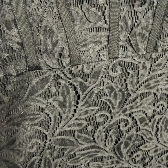 Monique Lhuillier Velvet Ruffle Hem Midi Dress Black Size 12 - Picture 3 of 8